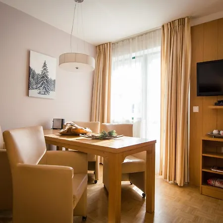 Apartmán Tasteful With Balcony *