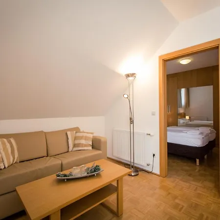 Apartmán Tasteful With Balcony Turracher Hohe
